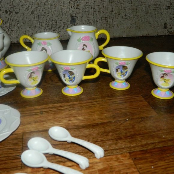 Beauty and The Beast Vintage Mrs Potts Tea Set Talking Disney by Thinkaway - Picture 5 of 6